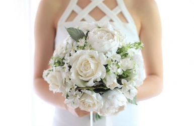 Bật mí những bó hoa giấy cầm tay cô dâu đẹp lộng lẫy